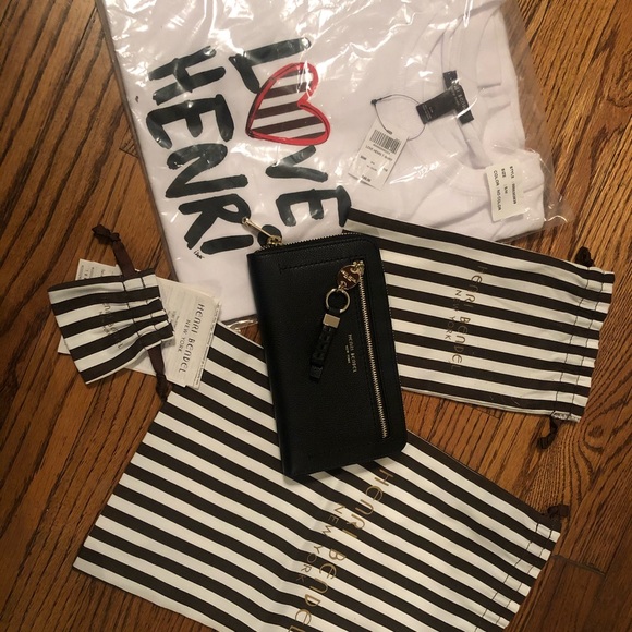 Henri Bendel black leather wallet/gold hardware. - Picture 2 of 3